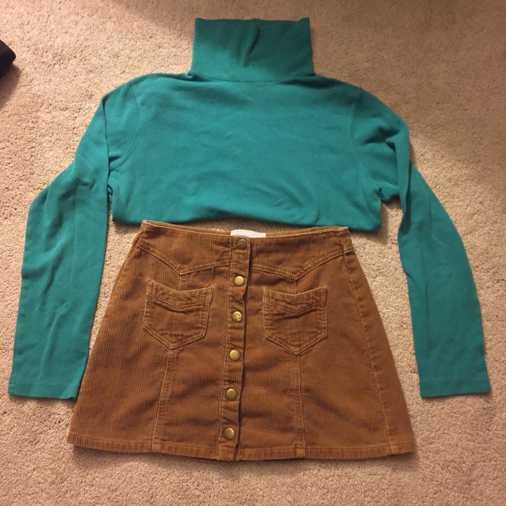 kendall and kylie tan skirt